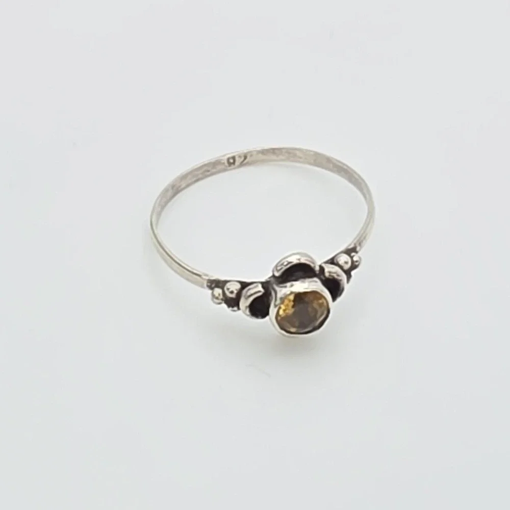 Vintage Genuine Citrine Ring 925 Sterling Silver Floral Design Petite Size 9